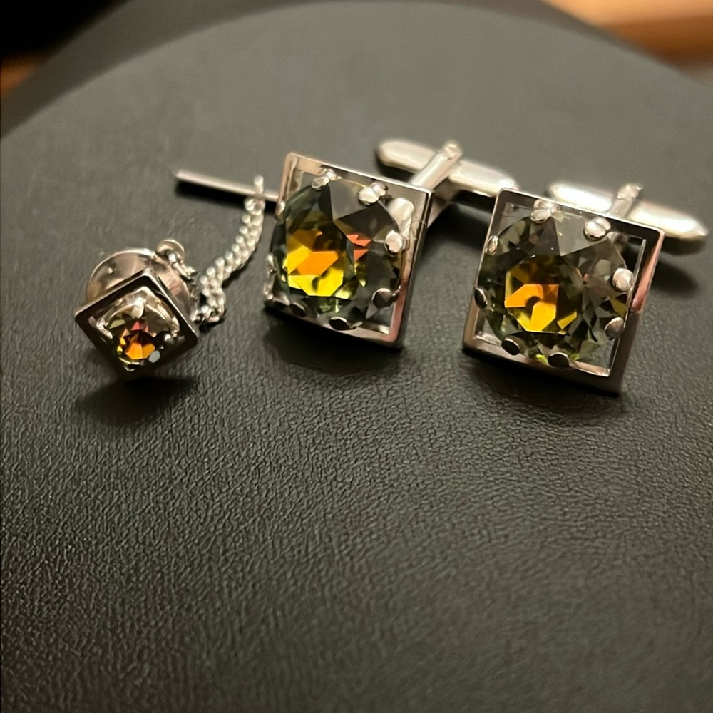 Stunning Vintage Coloured Crystal Cufflink & Tie Tack Set